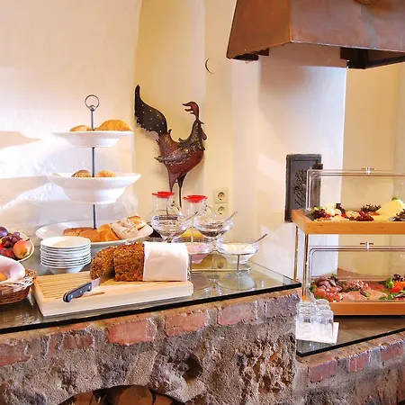Der Schwan & Restaurant ホテル 3*